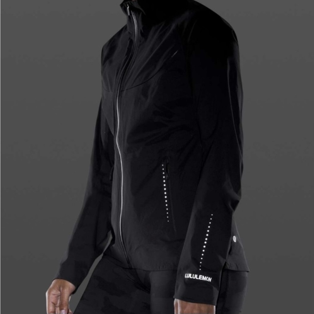NWT! Lululemon Fast and Free Windbreaker